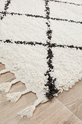 Saffron 22 White Runner Rug